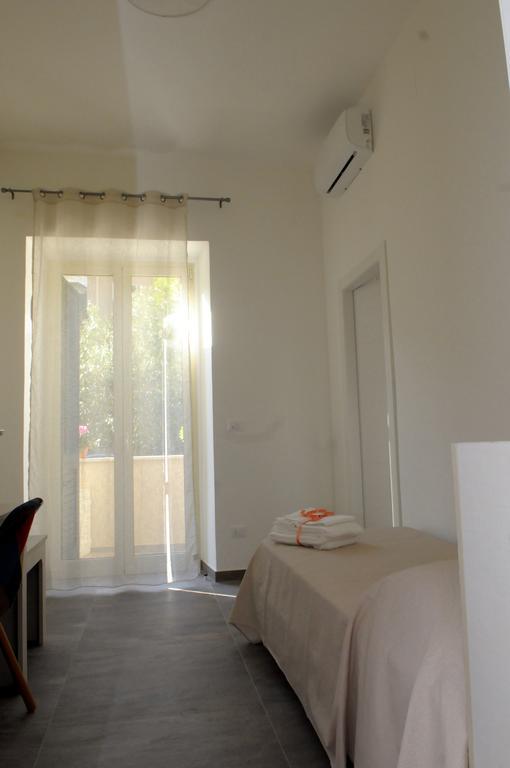 Della Torre Rooms Лечче Экстерьер фото