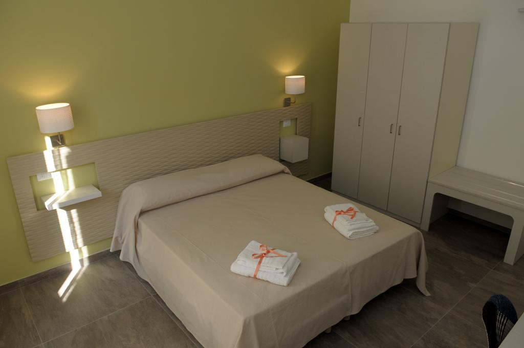 Della Torre Rooms Лечче Экстерьер фото