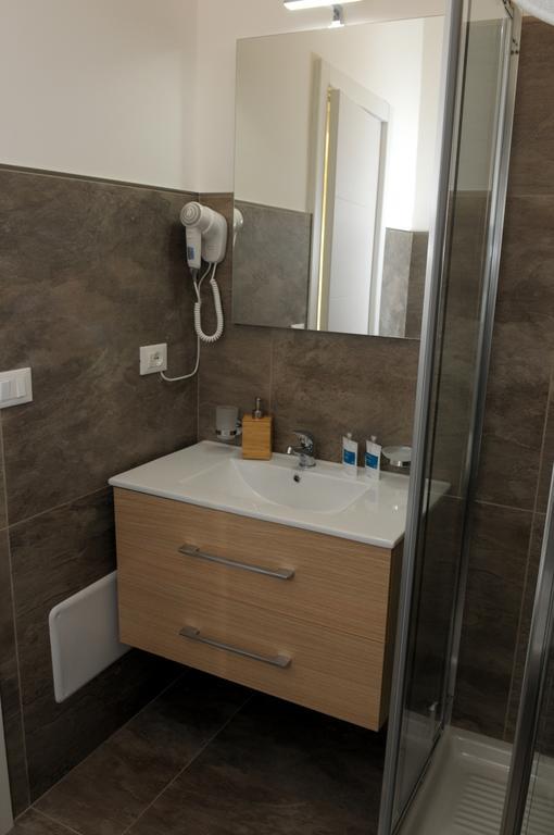 Della Torre Rooms Лечче Экстерьер фото