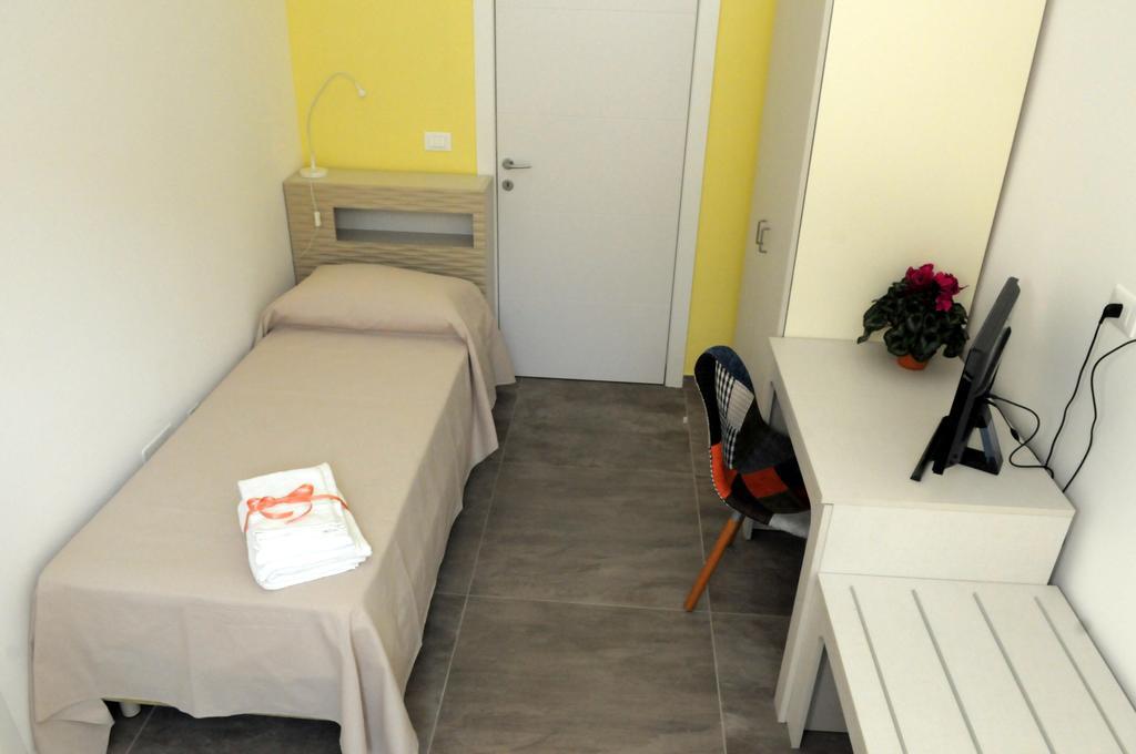 Della Torre Rooms Лечче Экстерьер фото