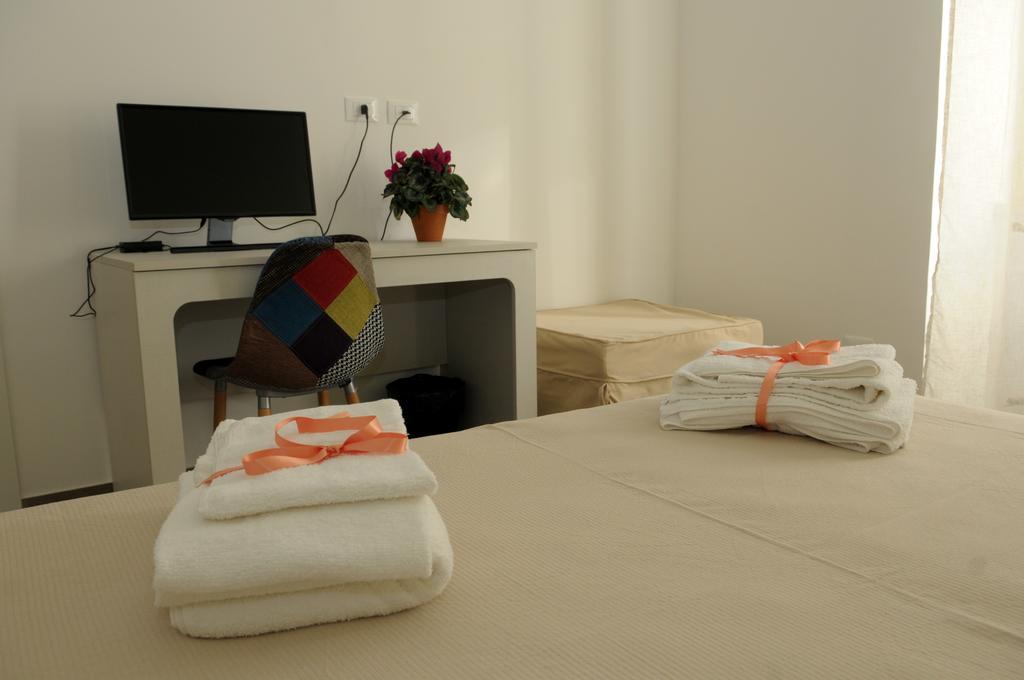 Della Torre Rooms Лечче Экстерьер фото