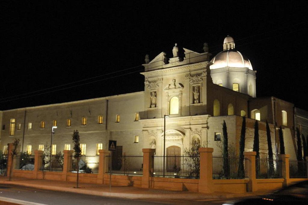 Della Torre Rooms Лечче Экстерьер фото